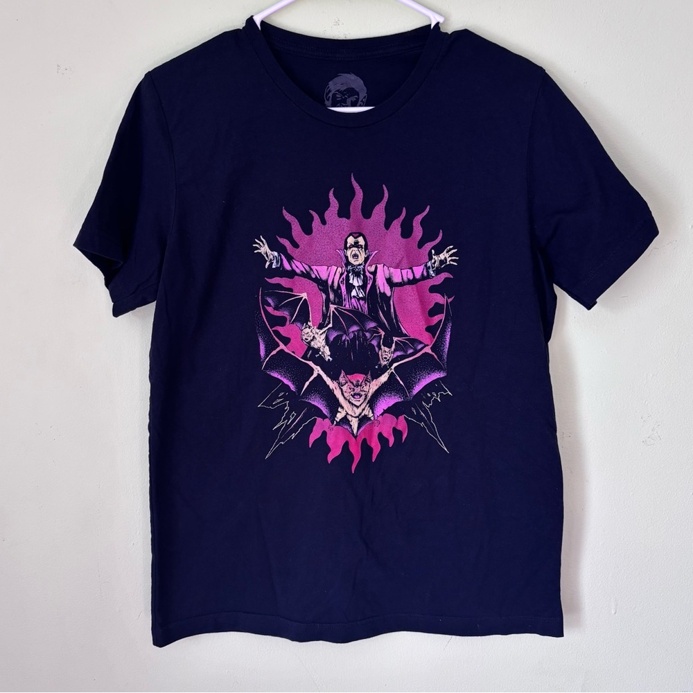FUTURE MONSTERS BLACK DRACULA VAMPIRE GRAPHIC T SHIRT SIZE MEDIUM